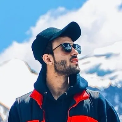 @withlaeeq2.0 profile image