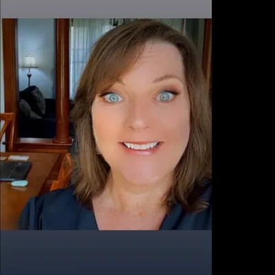 @womenover50travel profile image