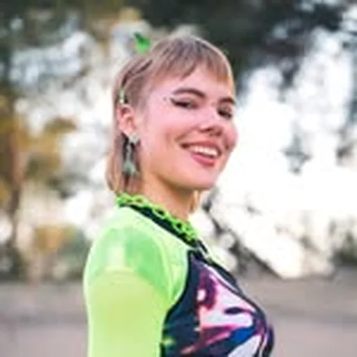 @xurirux profile image