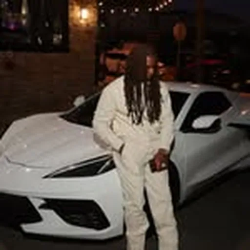 @yb.fly_ profile image