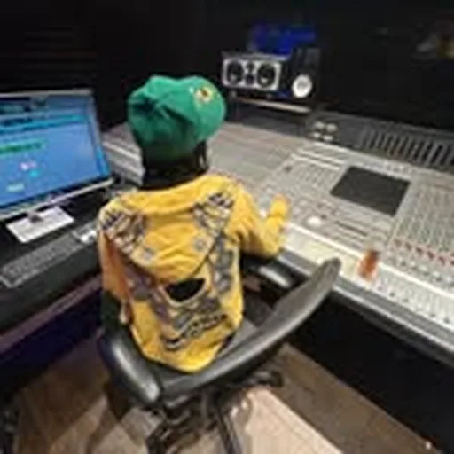 @yikemikeworld profile image