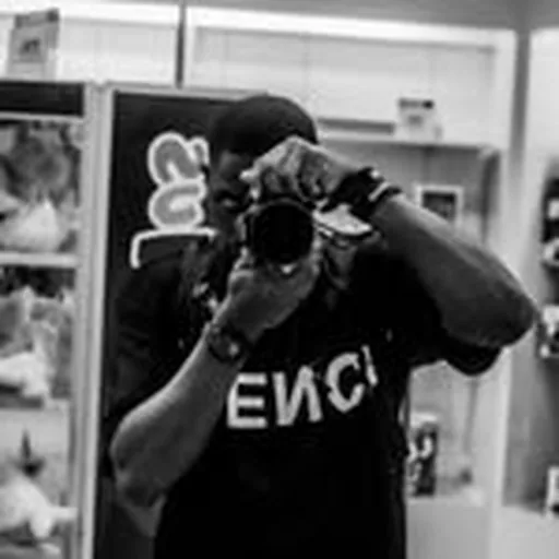 @yizvisualz profile image
