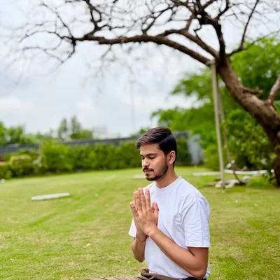 @yoga_saransh profile image