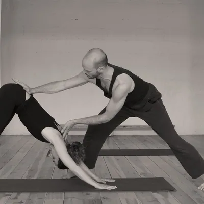 @yogaeyal profile image