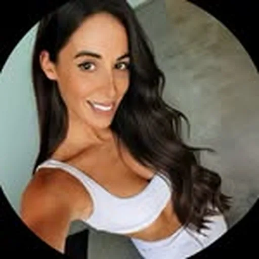 @yogawithdina profile image