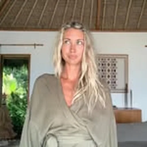 @yoliandotis_travel profile image