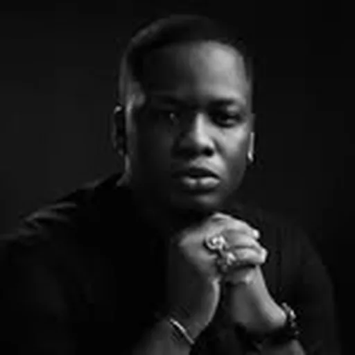 @yomi.visuals profile image