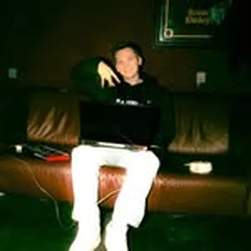 @yungmoji profile image