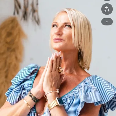 @yvettemayer_ profile image
