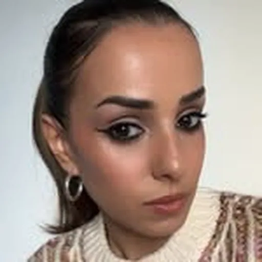 @zahrahairandmakeup profile image