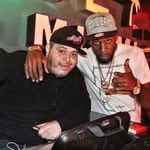 @zamunda_futuristic profile image