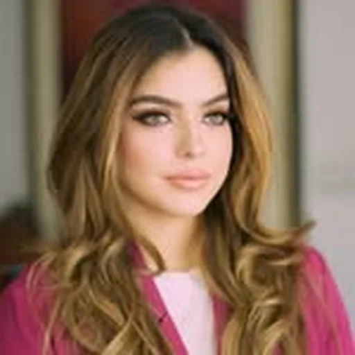 @zarpash_makeupartist profile image