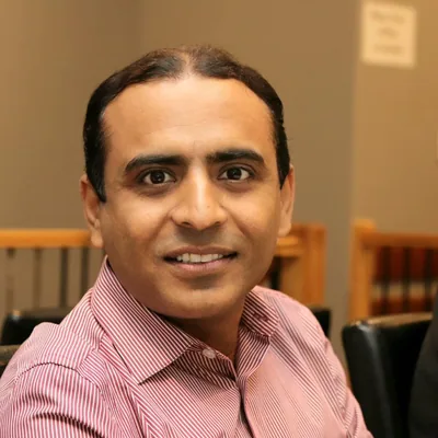 @zeb_baig profile image