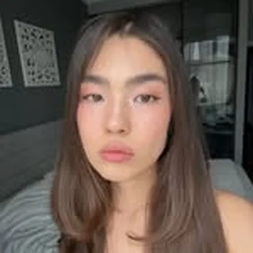@zhummaash profile image