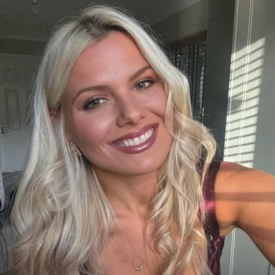 @zoelouisenoble profile image