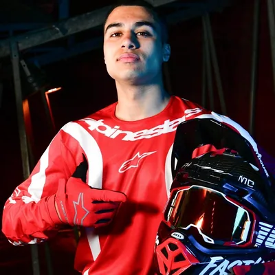 @zyair_circus profile image