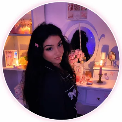 @zynb_pink profile image